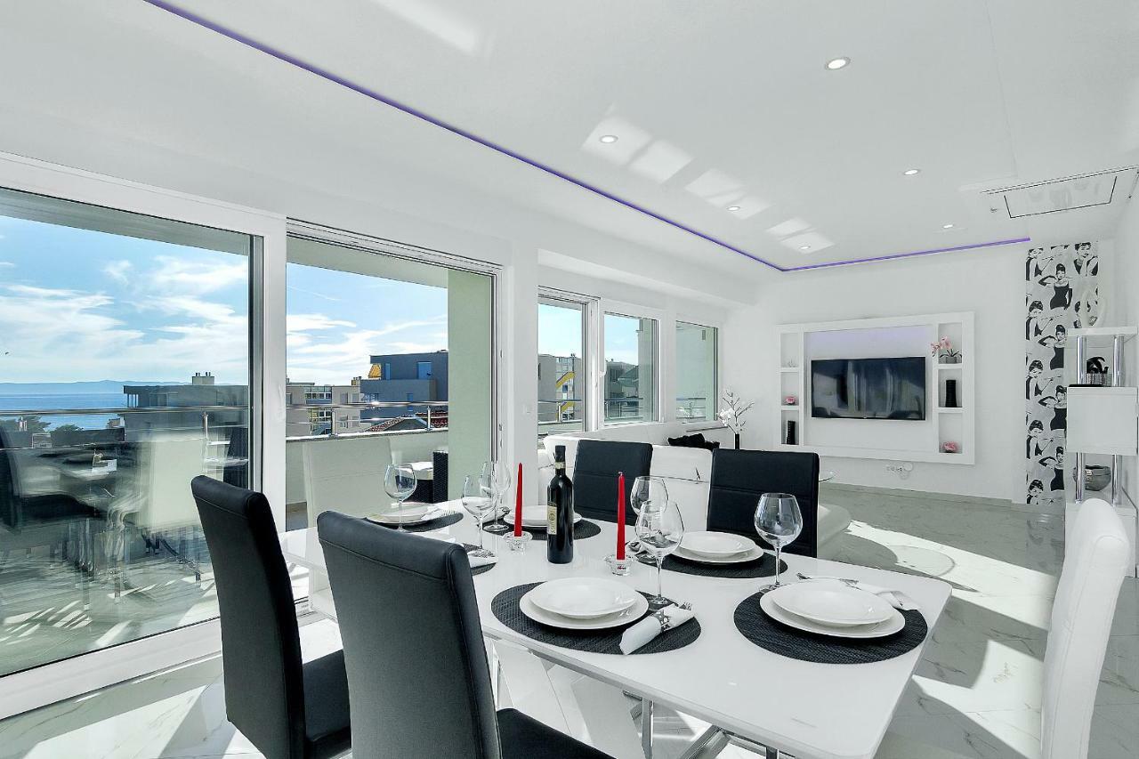 Penthouse Lush *