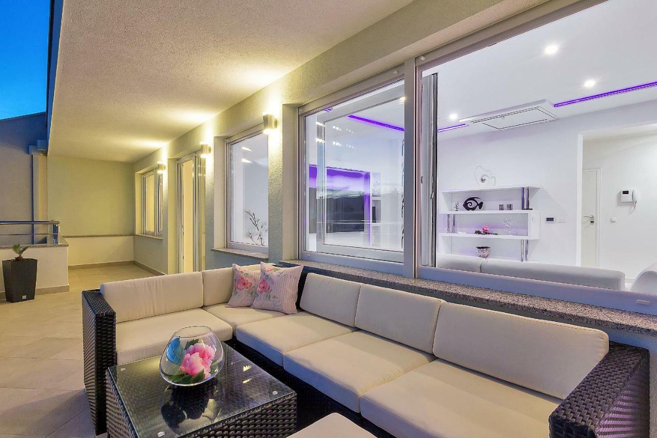 Apartment Penthouse Lush *