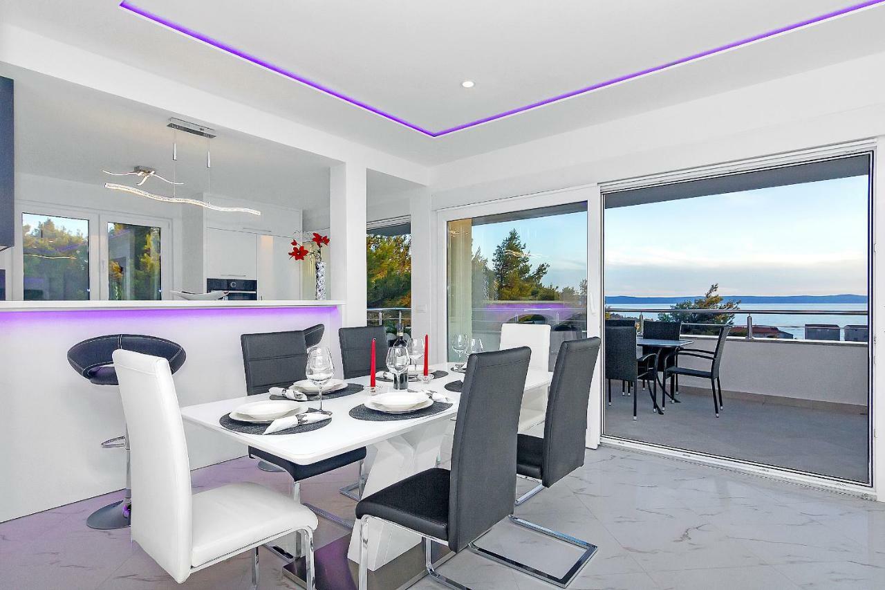 Penthouse Lush Apartment Makarska
