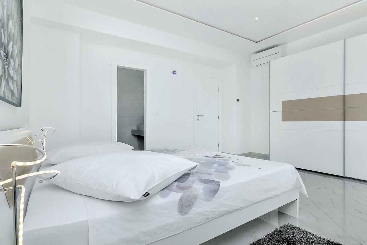 Apartment Penthouse Lush *